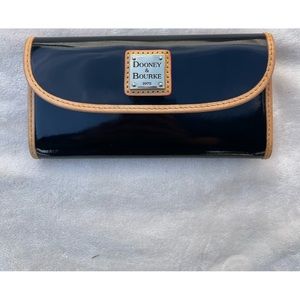Dooney & Bourke Patent Continental Clutch in Black with Leather Trim